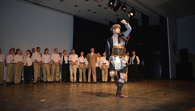 EÜ Konservatuvarı Ekin Dans Topluluğundan “Cumhuriyet Kültürünün 100 Yılı" gösterisi